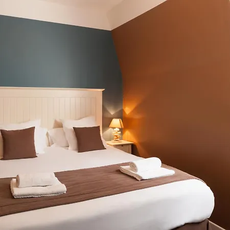 De La - Reouverture Apres Renovations Hotel 3*