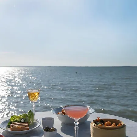 Hotel De La - Reouverture Apres Renovations 3*