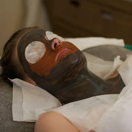 De La - Reouverture Apres Renovations Szálloda 3*