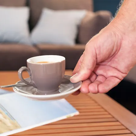 De La - Reouverture Apres Renovations