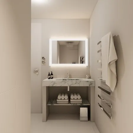 De La - Reouverture Apres Renovations Hotel