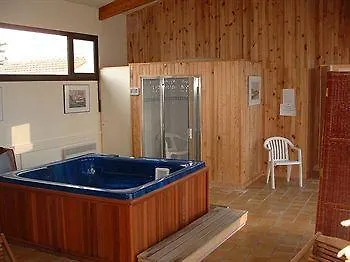 De La - Hotel 3*