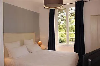 Hotel De La -