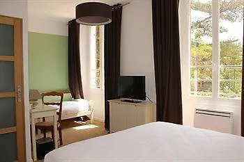 Hotel De La - 3*
