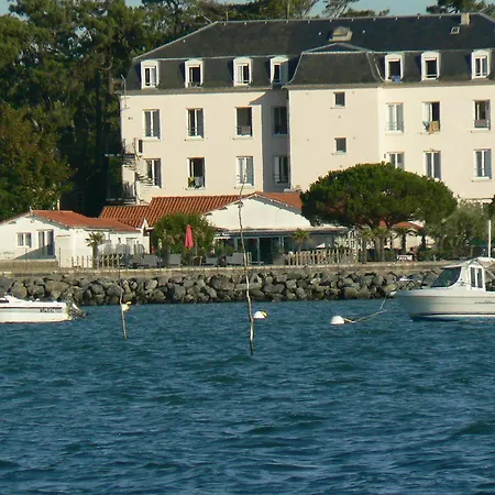 De La - Hotel